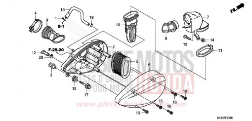 FILTRE A AIR VT750SB de 2011